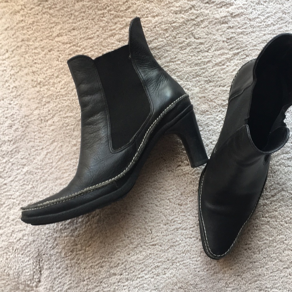 Arteffects black leather booties